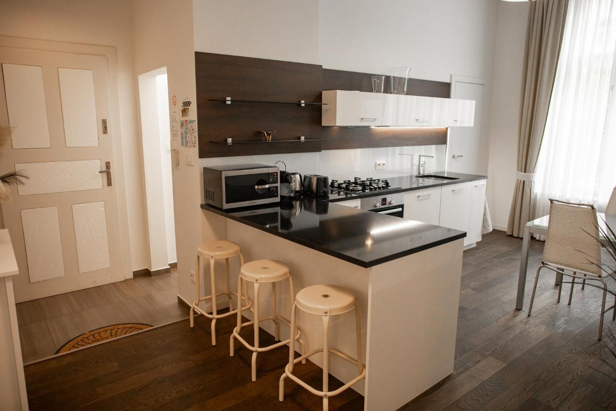 Luxury Modern Designed Oldtown Apartamento *